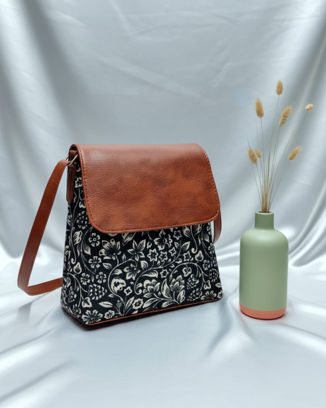 Floral Jute Sling Bag White Flower