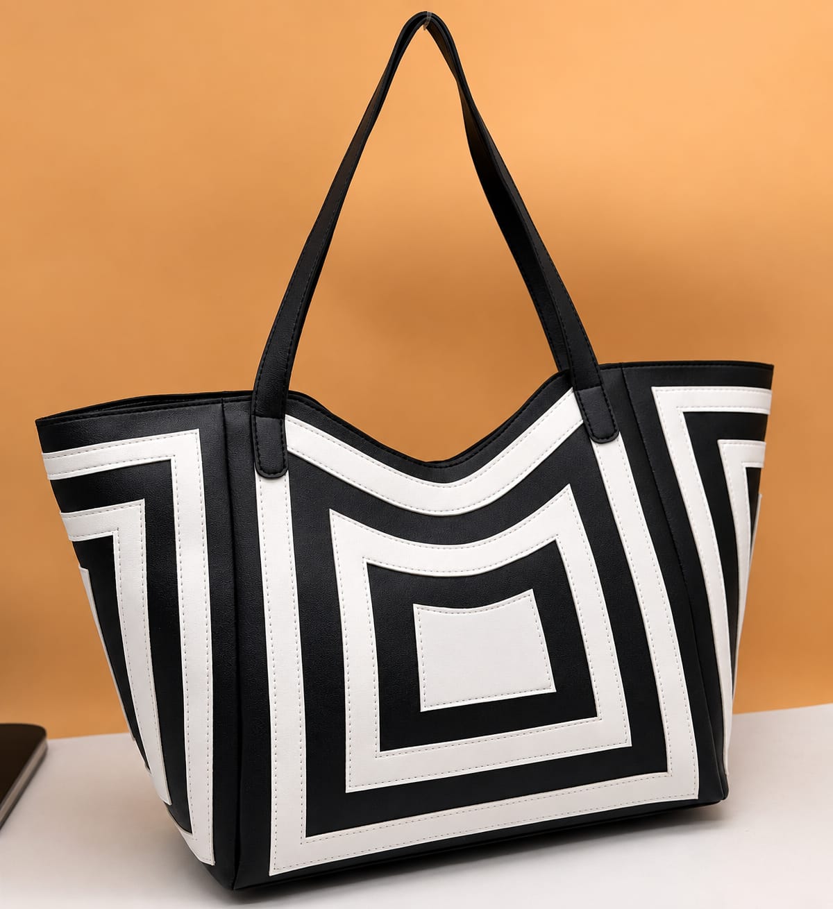 Beautiful Women's Geometric Shoulder Tote Bag